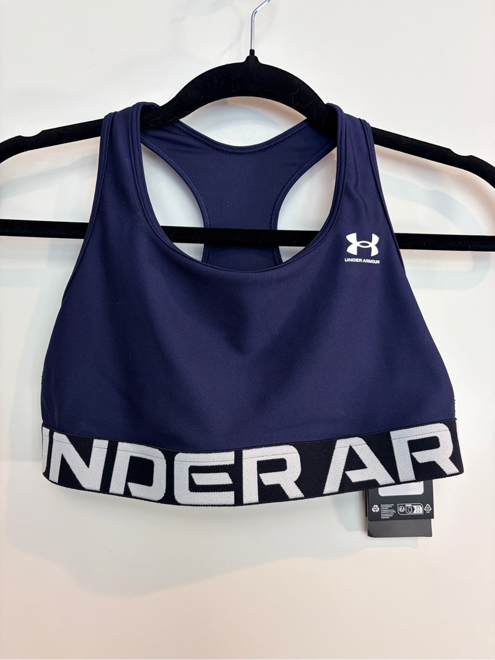 Under Armour Medium Support Sports Bra – Women’s Medium NWT